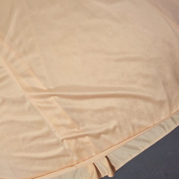 Vintage S Peach Lace-Trimmed Full-Length Nightgown Tie-Back Glam Sexy Romantic - Picture 13 of 14